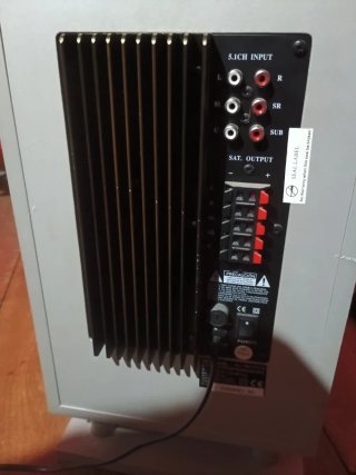 Subwoofer Yamaha Amplificador Plata