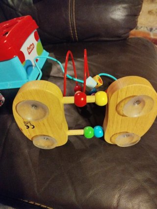 Juguete de Madera con Cuentas