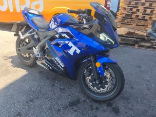 Mitt GP2 Deportiva Azul/Negra