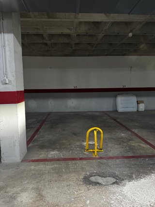 Plaza de garaje en poniente
