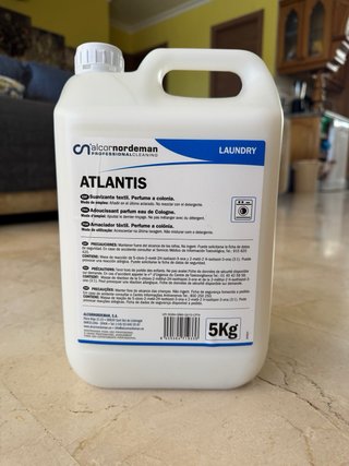 Lote Lavandería Profesional: Detergente Color 5Kg