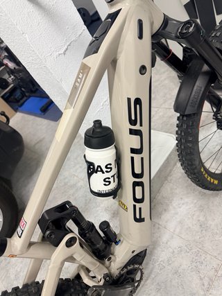 Bicicleta eléctrica Focus Sam 2 Solo 2700km