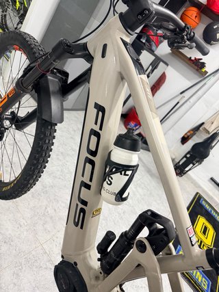 Bicicleta eléctrica Focus Sam 2 Solo 2700km