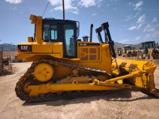 Bulldozer Caterpillar D6T