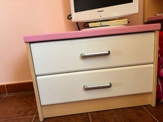 Habitación juvenil completa rosa y blanca