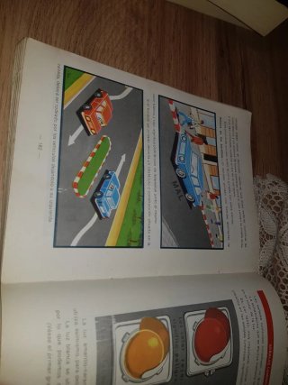 Libro antiguo de Autoescuela 70's