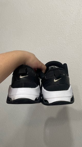 Nike Zoom Bella 6 Negro/Blanco