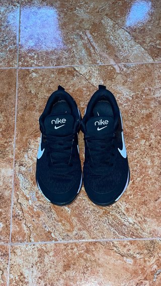 Nike Zoom Bella 6 Negro/Blanco