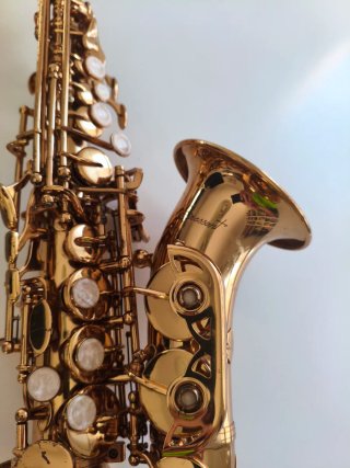 Saxofón soprano curvo Bressant SC-100