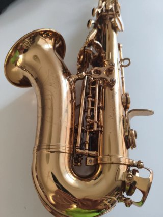 Saxofón soprano curvo Bressant SC-100