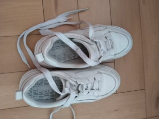 Zapatos y zapatillas beige