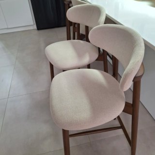 Sgabelli da bar beige e marrone