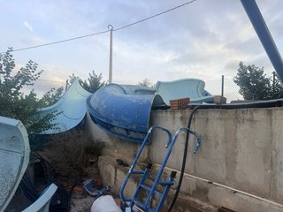 Tobogán de piscina azul