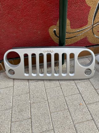 Rejilla Delantera Jeep Wrangler
