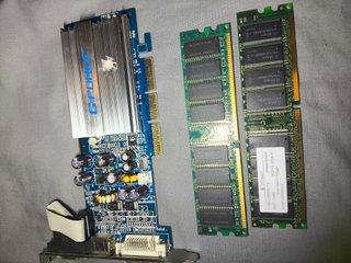 Placa ASRock K7 + FX5200 + 768MB RAM