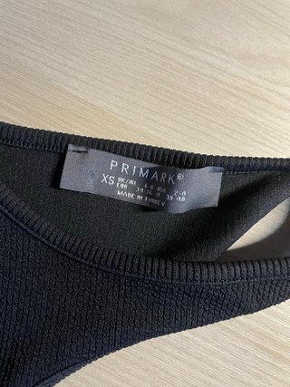 Top Primark nero cut-out spalla