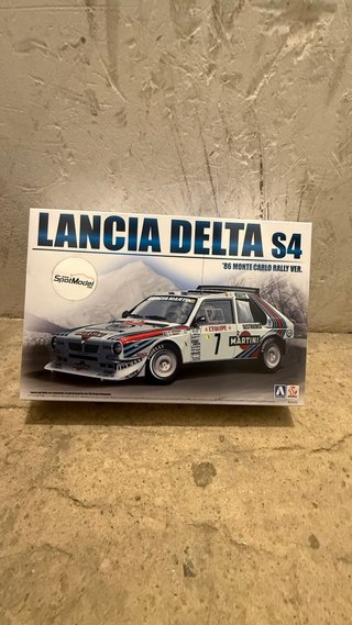 Maqueta Lancia Delta S4 Aoshima