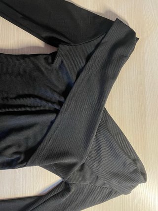 Maglia nera manica lunga