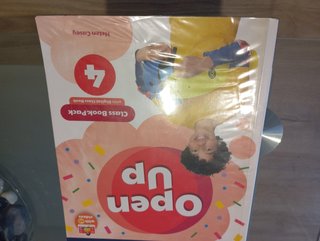 Libro de texto de inglés 4 primaria