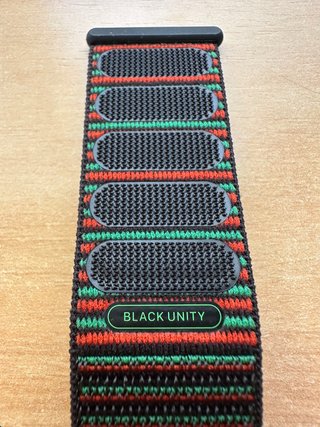 Apple Watch 46mm. Black Unity Rhythm Sport Loop