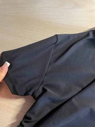 Maglia nera collo alto