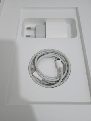 iPad 2021 10.2 (Gen 9) 64GB Gris Espacial + Extras