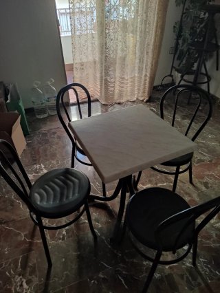 Mesa Hostelería + 4 Sillas