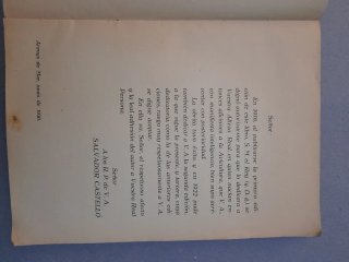Libro antiguo "El arte de criar gallinas
