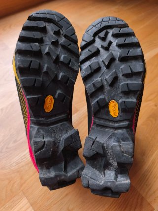 Bota Sportiva Aequilibrium ST
