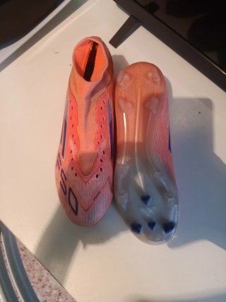 Adidas F50 Naranja con calcetín