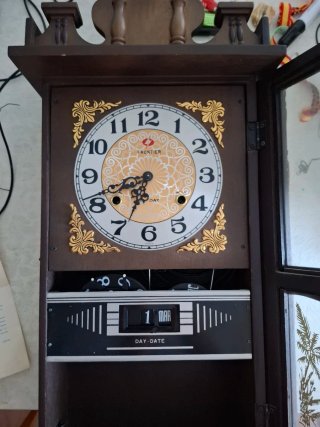 Reloj de Pared Antiguo Frontier