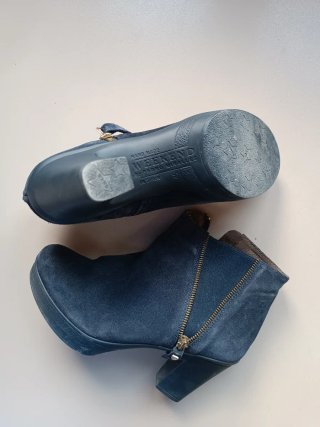 Botines de tacón azul marino