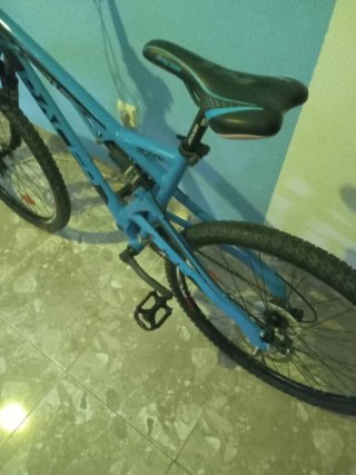 Bicicleta de montaña doble suspensión