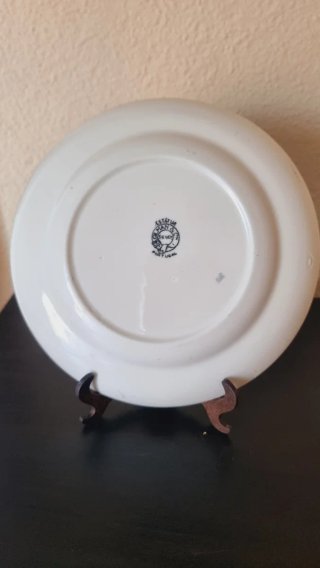Plato antiguo loza Sacavem Portugal