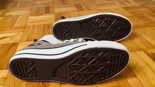 Converse Marrones y Blancas