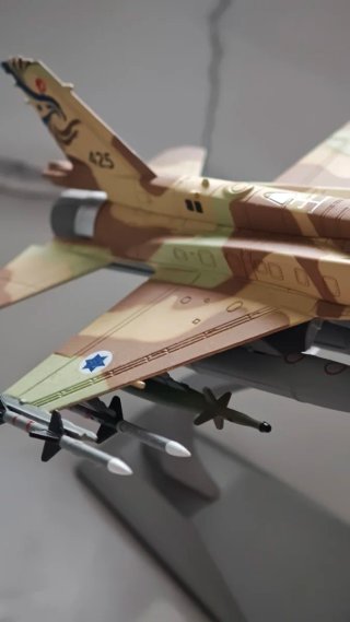 Maqueta Avión F16i Camuflaje