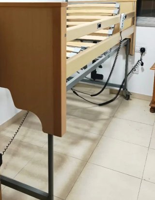 Cama geriátrica Intermed regulable