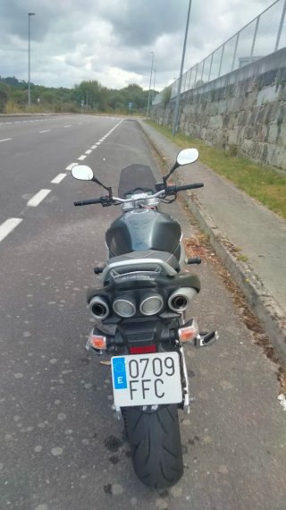 Suzuki GSR Naked Gris/Plata