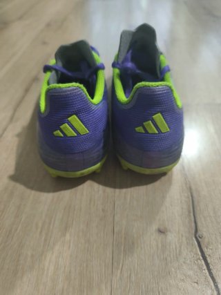 Adidas F50 Zapa. Fútbol Césped Artificial talla 33