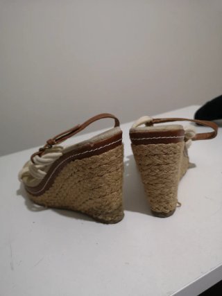 Sandalias cuña cuerda beige y marrón