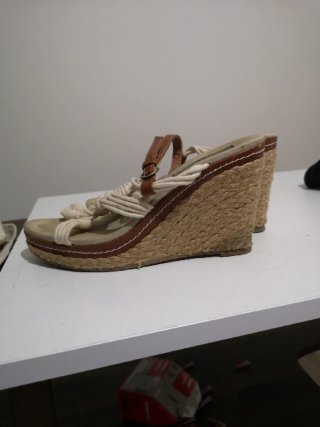 Sandalias cuña cuerda beige y marrón