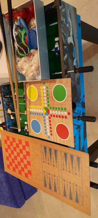 Futbolín y centro de multiocio