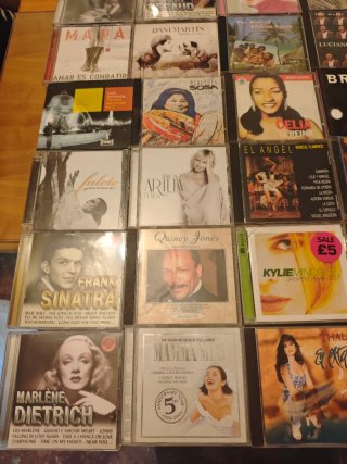 Lote CDs Música Variada( + de 130).