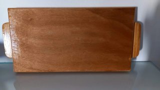Vassoio in legno decorato con piastrelle