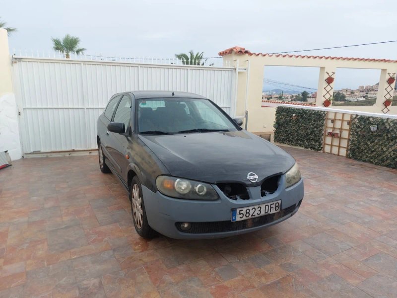 Nissan Almera 2005 - foto 1