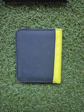 Cartera Mr. Wonderful Negra y Amarilla