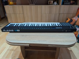 Controlador MIDI Alesis VI61