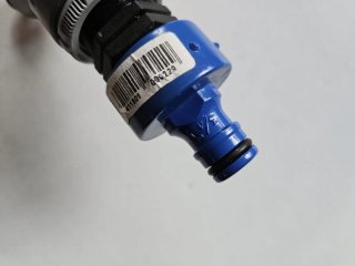 Válvula de doble vía Gardena con tres conectores