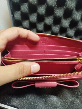 Cartera Prada Rosa con Lazo
