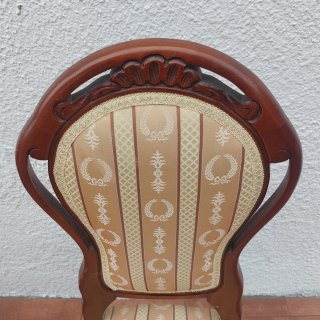 Silla tocador tapizada estilo clásico